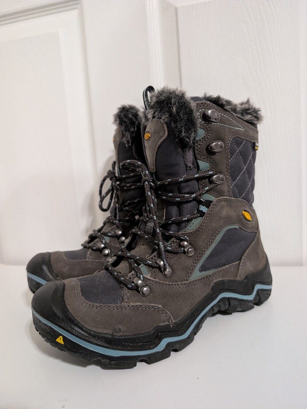 Keen Durand Polar Waterproof Hiking Boots Gray Womens Winter Snow Size 7